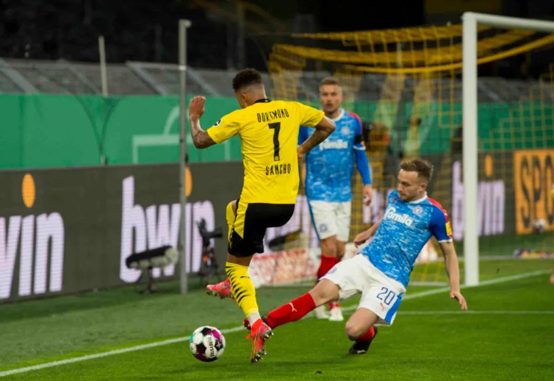 ملخصمباراةالاتحادوالنصر4-2عرساتحاديفيديربيالرياض